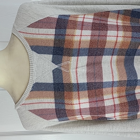 Natural Reflections Sweater - Picture 2 of 11